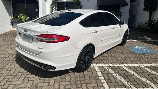FORD-FUSION-2017