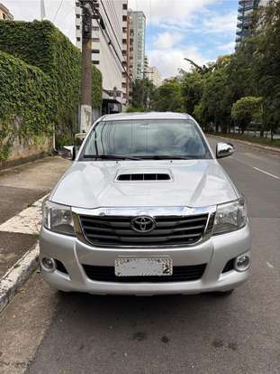 TOYOTA-HILUX SW4-2013