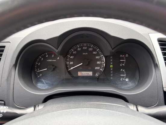 TOYOTA-HILUX SW4-2013