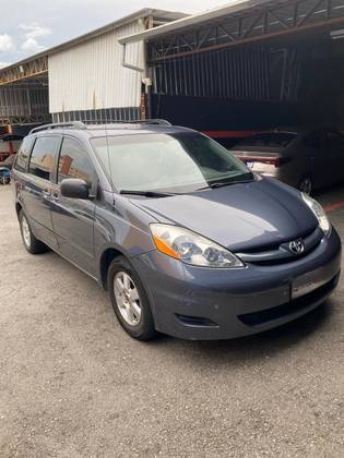 TOYOTA SIENNA 3.5 V6 24V GASOLINA LE AWD 4P AUTOMÁTICO