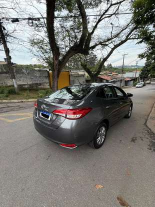 TOYOTA-YARIS-2020