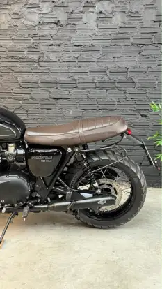 TRIUMPH-BONNEVILLE T120 BLACK 1200 TRIUMPH-BONNEVILLE T120 BLACK 1200-2018