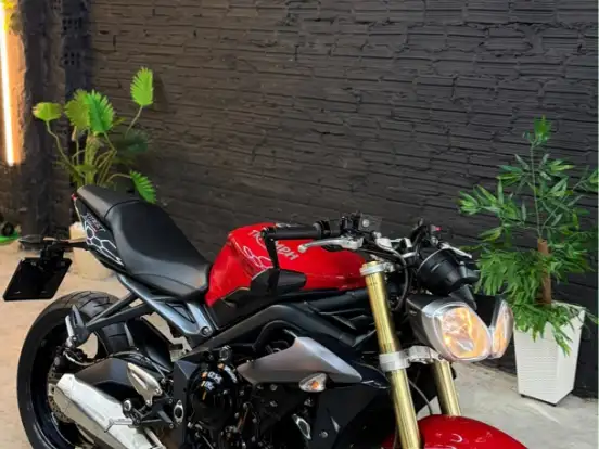 TRIUMPH-STREET TRIPLE 675 ABS TRIUMPH-STREET TRIPLE 675 ABS-2015