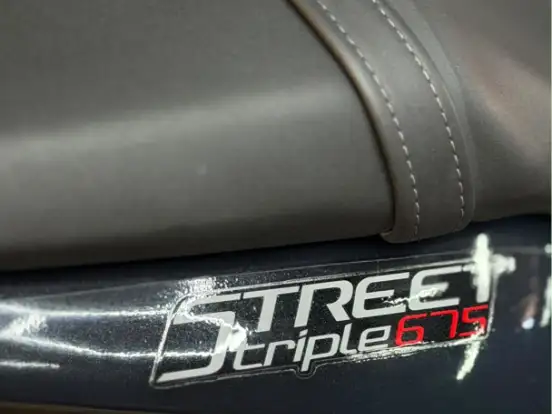 TRIUMPH-STREET TRIPLE 675 ABS TRIUMPH-STREET TRIPLE 675 ABS-2015