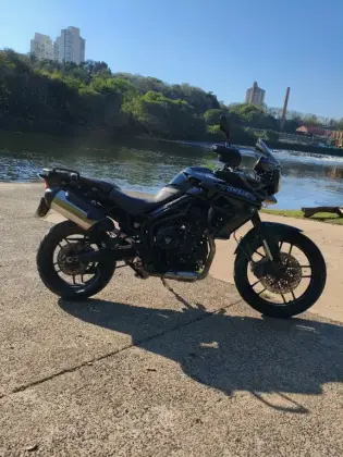 TRIUMPH TIGER 800 XR 