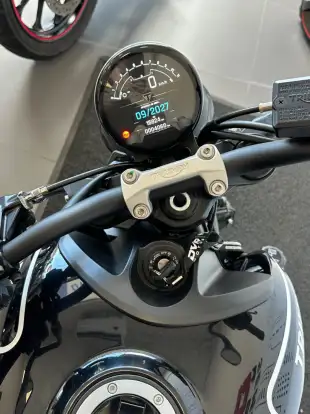 TRIUMPH-TRIDENT 660-2024