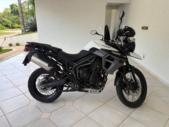 TRIUMPH TIGER 800 XCX 
