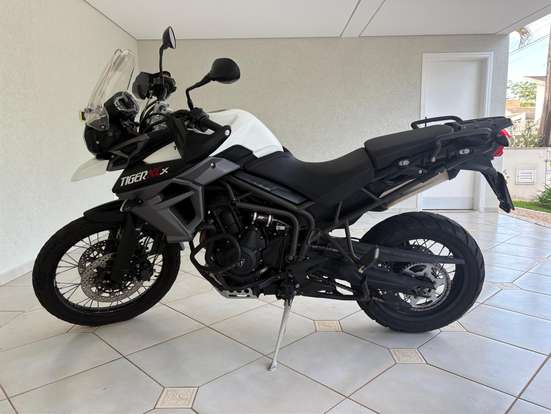TRIUMPH-TIGER 800 XCX-2016