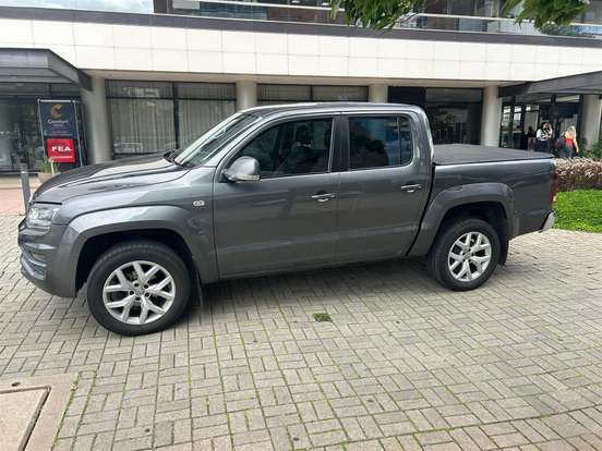 VOLKSWAGEN-AMAROK-2018