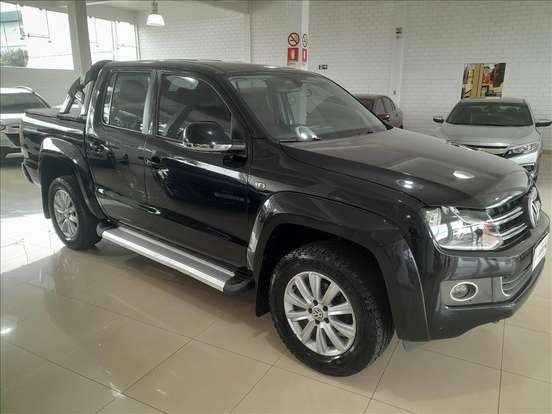 VOLKSWAGEN-AMAROK-2015