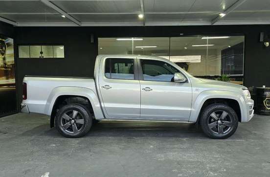 VOLKSWAGEN-AMAROK-2.0 HIGHLINE 4X4 CD 16V TURBO INTERCOOLER DIESEL 4P AUTOMÁTICO VOLKSWAGEN-AMAROK-2019