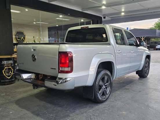 VOLKSWAGEN-AMAROK-2.0 HIGHLINE 4X4 CD 16V TURBO INTERCOOLER DIESEL 4P AUTOMÁTICO VOLKSWAGEN-AMAROK-2019