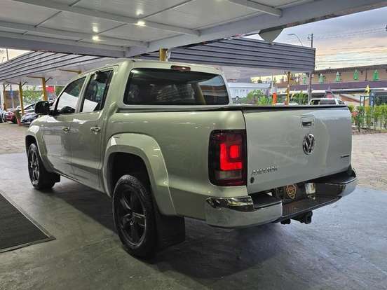 VOLKSWAGEN-AMAROK-2.0 HIGHLINE 4X4 CD 16V TURBO INTERCOOLER DIESEL 4P AUTOMÁTICO VOLKSWAGEN-AMAROK-2019