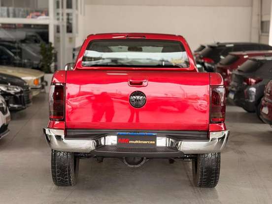 VOLKSWAGEN-AMAROK-2015