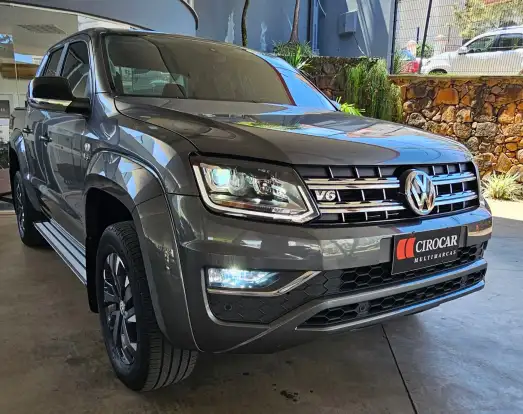 VOLKSWAGEN-AMAROK-2022