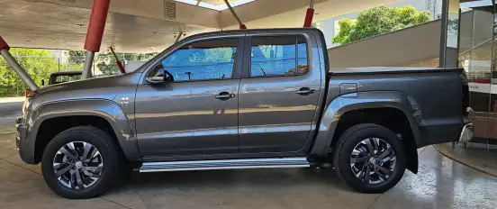VOLKSWAGEN-AMAROK-2022