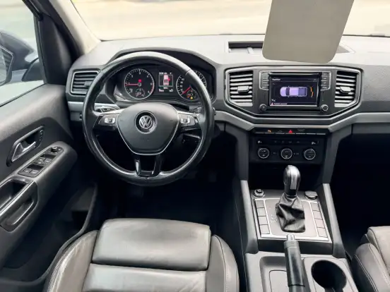 VOLKSWAGEN-AMAROK-2021