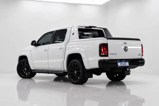 VOLKSWAGEN-AMAROK-2022