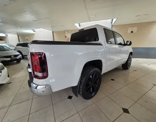 VOLKSWAGEN-AMAROK-2018