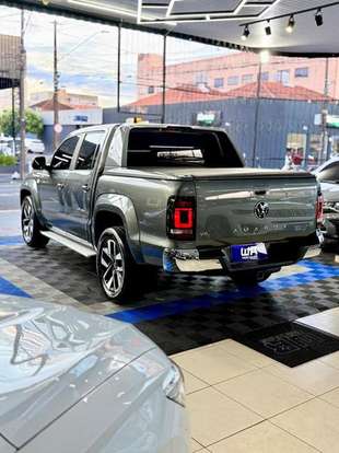 VOLKSWAGEN-AMAROK-2024
