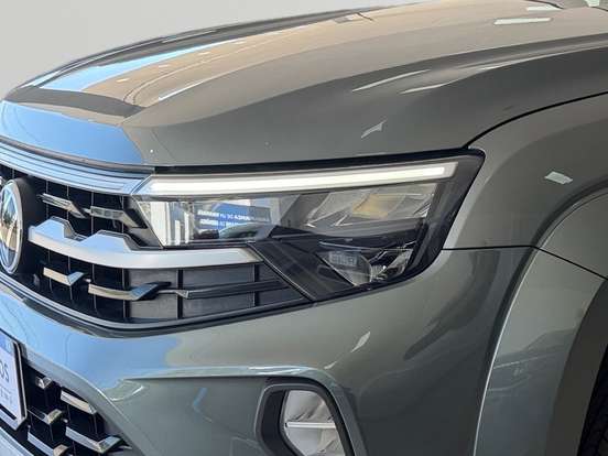 VOLKSWAGEN-AMAROK-2024