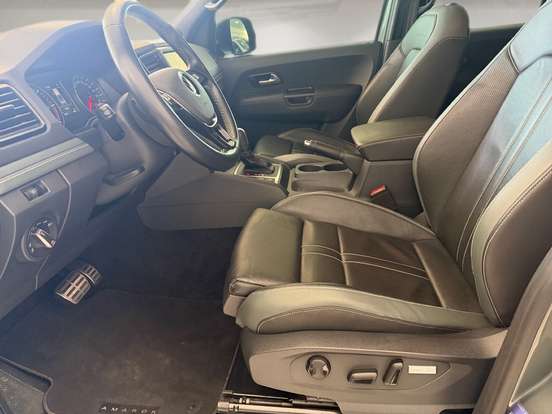 VOLKSWAGEN-AMAROK-2024