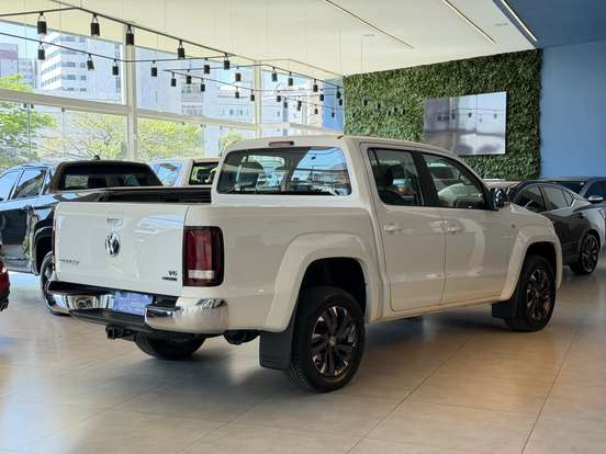 VOLKSWAGEN-AMAROK-3.0 V6 TDI DIESEL HIGHLINE CD 4MOTION AUTOMÁTICO VOLKSWAGEN-AMAROK-2024