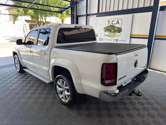 VOLKSWAGEN-AMAROK-2021