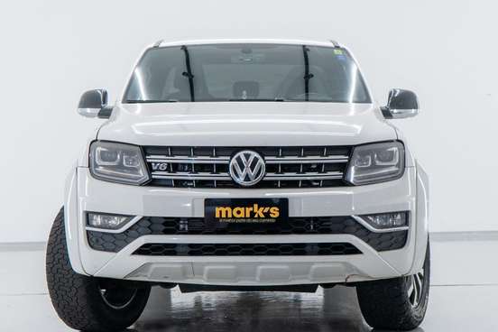 VOLKSWAGEN-AMAROK-2021