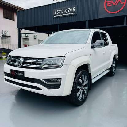 VOLKSWAGEN-AMAROK-2022