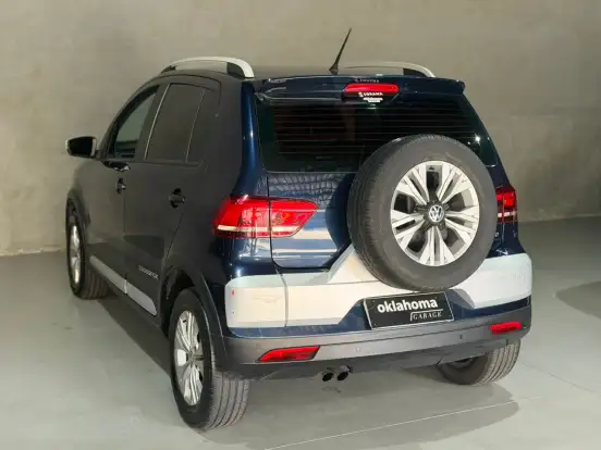 VOLKSWAGEN-CROSSFOX-2017