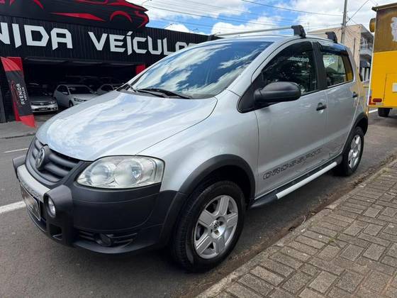 VOLKSWAGEN CROSSFOX 1.6 MI FLEX 8V 4P MANUAL