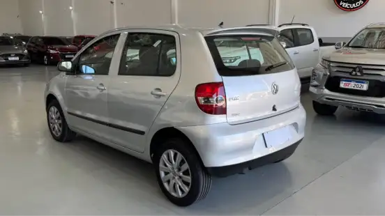 VOLKSWAGEN-FOX-2009