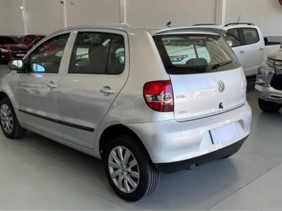 VOLKSWAGEN-FOX-1.0 MI 8V FLEX 4P MANUAL VOLKSWAGEN-FOX-2009