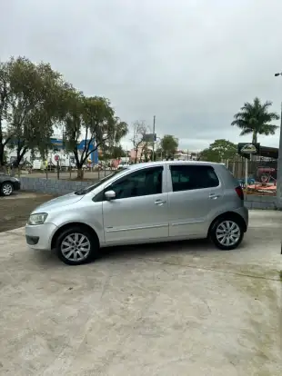 VOLKSWAGEN-FOX-2010