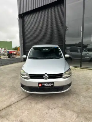 VOLKSWAGEN-FOX-2010