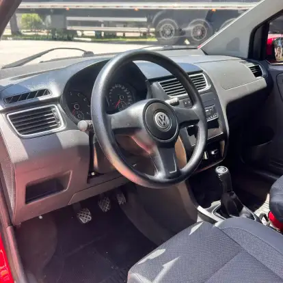 VOLKSWAGEN-FOX-2011
