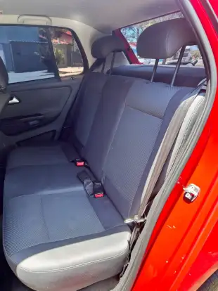 VOLKSWAGEN-FOX-2011