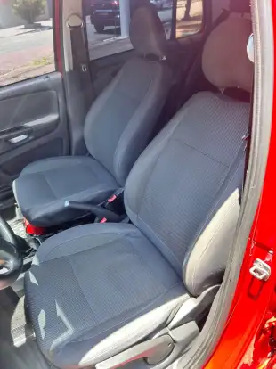 VOLKSWAGEN-FOX-2011