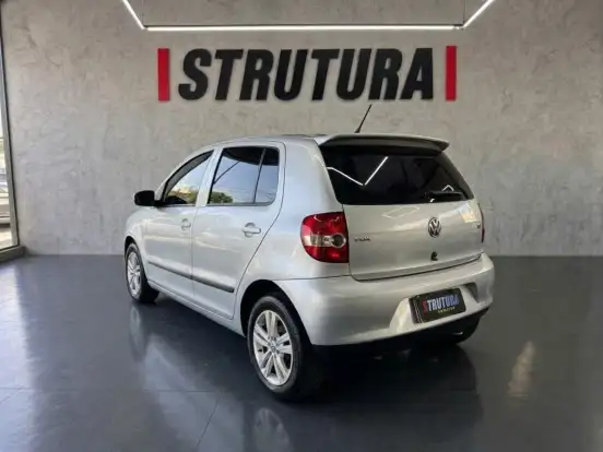 VOLKSWAGEN-FOX-1.6 MI PLUS 8V FLEX 4P MANUAL VOLKSWAGEN-FOX-2006