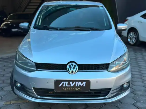 VOLKSWAGEN-FOX-2015