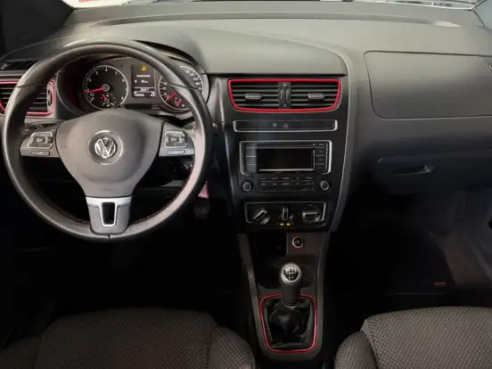 VOLKSWAGEN-FOX-1.6 MI ROCK IN RIO 8V FLEX 4P MANUAL VOLKSWAGEN-FOX-2013