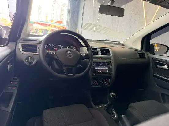 VOLKSWAGEN-FOX-1.6 MSI TOTAL FLEX CONNECT 4P MANUAL VOLKSWAGEN-FOX-2018