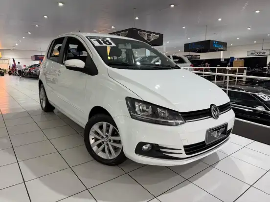 VOLKSWAGEN-FOX-2018
