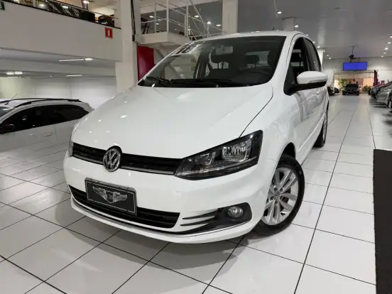 VOLKSWAGEN-FOX-2018