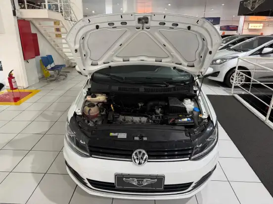 VOLKSWAGEN-FOX-2018
