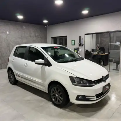 VOLKSWAGEN-FOX-2018