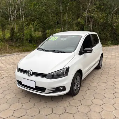 VOLKSWAGEN-FOX-2019
