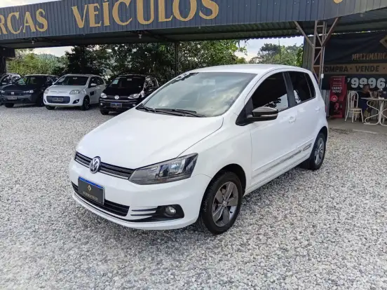 VOLKSWAGEN-FOX-2019