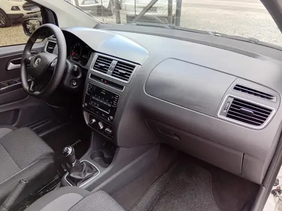 VOLKSWAGEN-FOX-1.6 MSI TOTAL FLEX CONNECT 4P MANUAL VOLKSWAGEN-FOX-2019